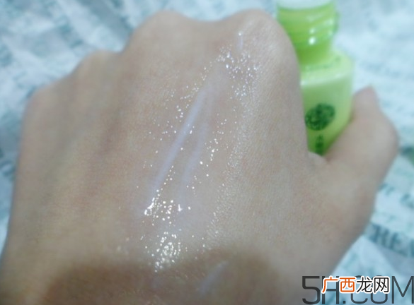 百雀羚水嫩倍现保湿精华乳液怎么样_好用吗