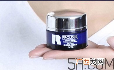 眼霜用在水乳之前还是之后？眼霜和水乳使用的顺序