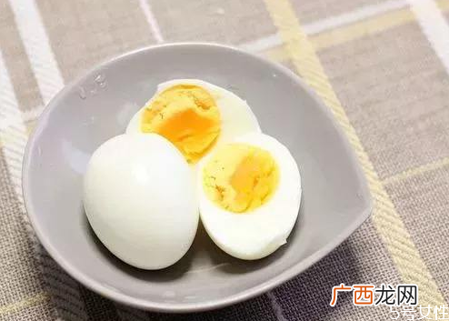 吃了散黄的鸡蛋会中毒是真的吗坏鸡蛋吃了怎么补救