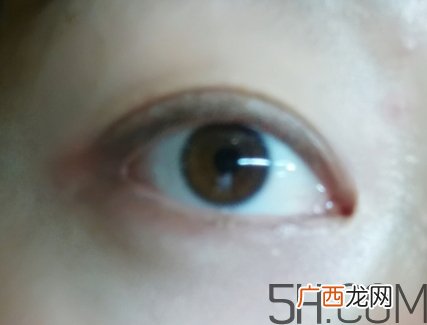 眼霜过期了可以用吗？眼霜的保质期