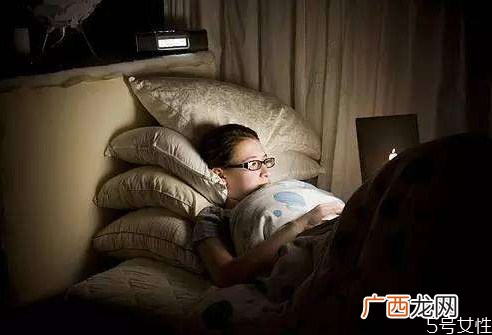通宵头疼怎么缓解熬夜到什么程度会晕倒