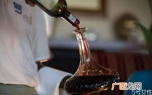 什么样的红酒需要醒酒红酒没醒喝了会怎样