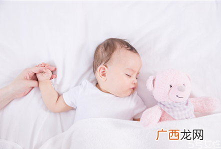 宝宝睡觉抽泣是怎么回事宝宝床头不能放什么