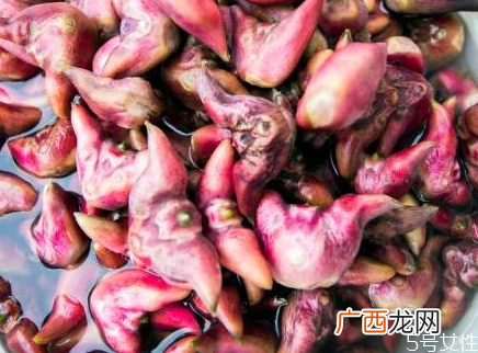 怎么判断菱角熟了没菱角煮熟后怎么保存