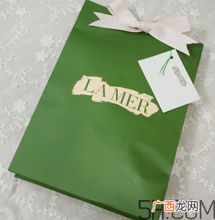 海蓝之谜活颜焕肤精华露多少钱？专柜价格