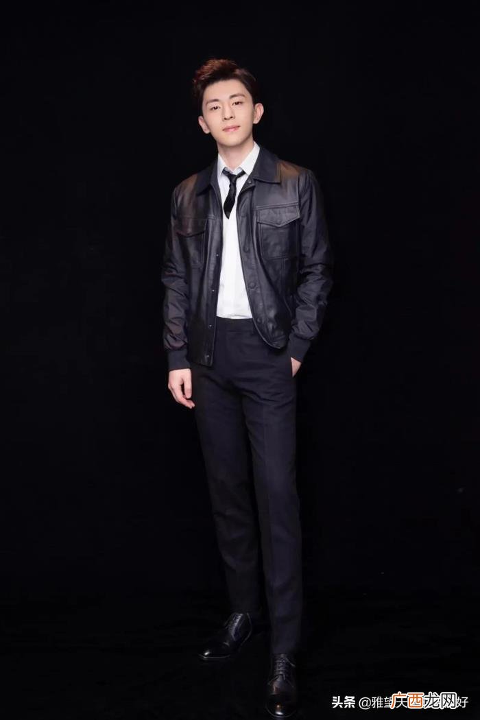 男明星穿搭图片，又一大波男明星皮衣穿搭合集来喽