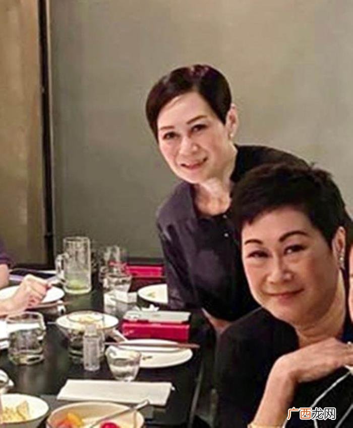 欧阳震华的妻子，欧阳震华妻子组阔太饭局