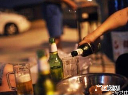 喝酒喝多了睡觉会死吗喝酒第二天早上猝死