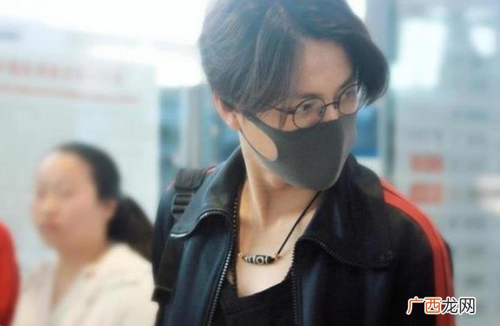陈晓江疏影，而现身机场的江疏影也是有点像陈晓
