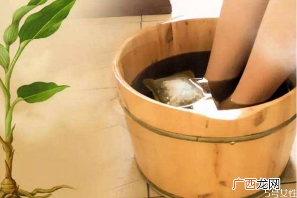 泡脚水温多少度合适泡脚出汗是什么原因