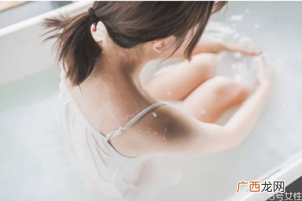 女性泡澡多久泡一次全身泡澡有什么好处