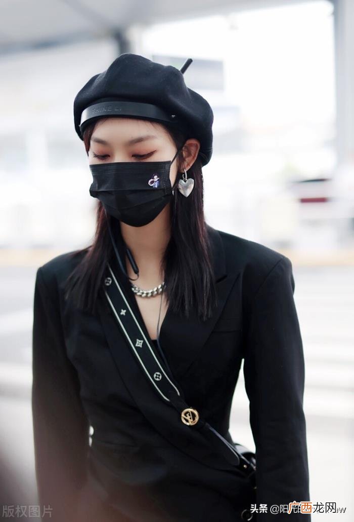 曾可妮超话，曾可妮获粉丝接机人气超旺