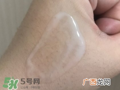olay臻粹系列小脸精华多少钱?olay小脸精华适合年龄