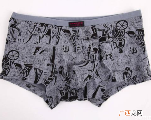 男生三角内裤会卡裆吗男士内裤选平角还是三角好