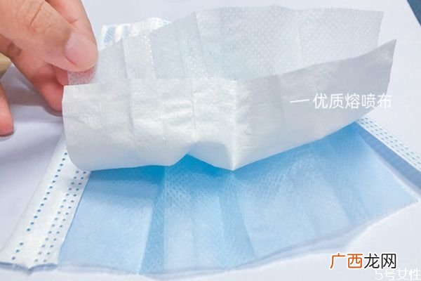 口罩戴反了会有影响吗口罩戴反了一点用都没有吗