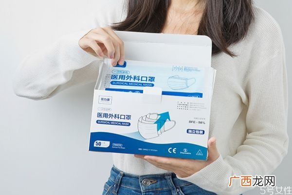 戴口罩能闻到自己的口臭吗戴口罩能遮住口臭吗