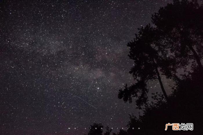 浪漫的星星，文案丨那些超浪漫的星星月亮短句子