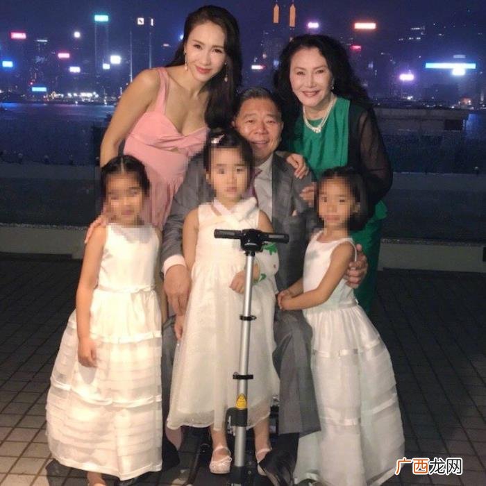 黎姿的老公叫什么，黎姿与大15岁老公同框