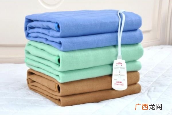 电热毯除螨时可以睡吗安全使用电热毯的方法