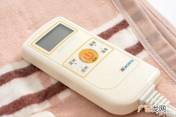 电热毯平常不开就垫着可以吗电热毯关了还有辐射吗