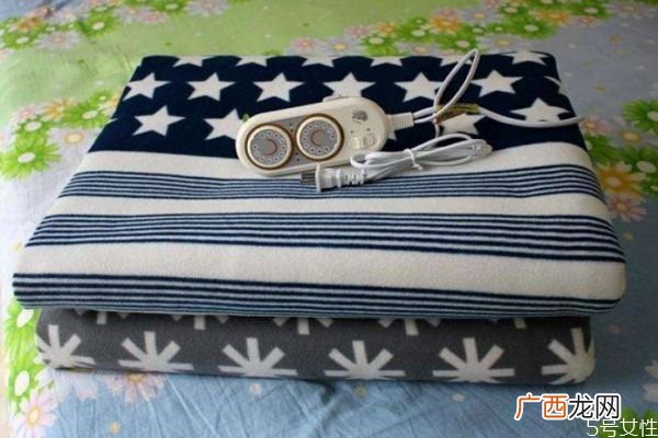 电热毯平常不开就垫着可以吗电热毯关了还有辐射吗