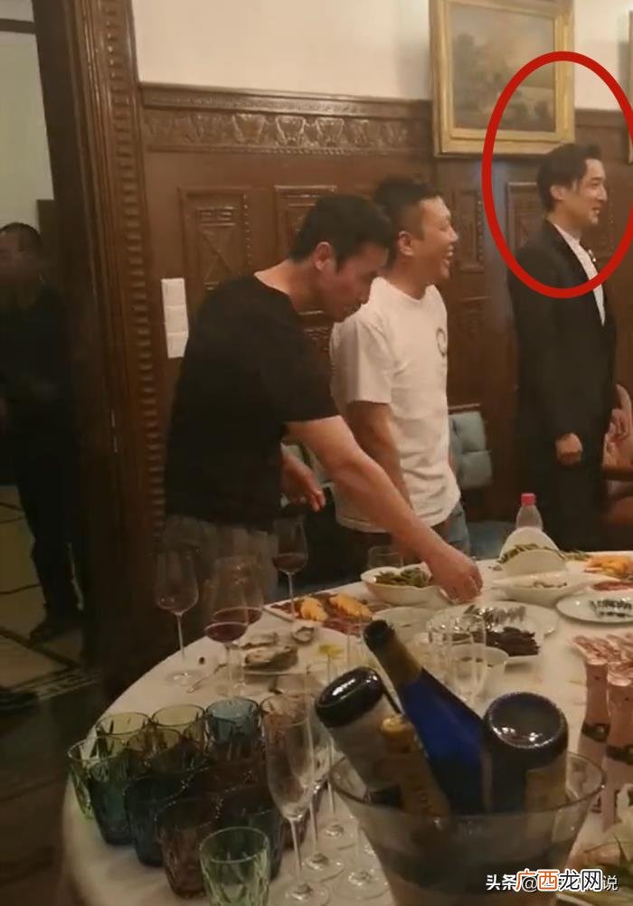 胡歌桂纶镁,胡歌桂纶镁廖凡聚会