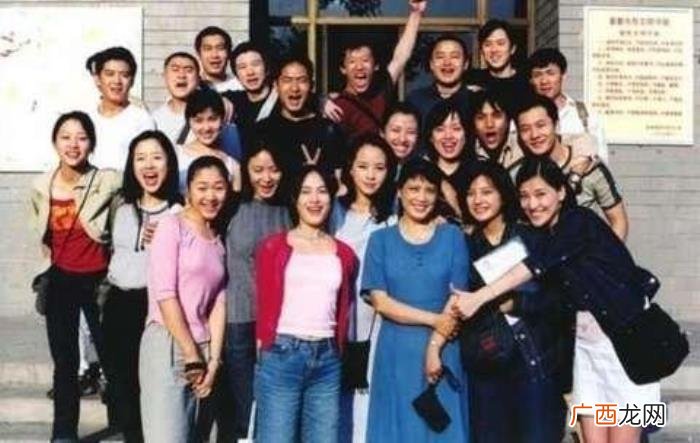 章子怡艺考，章子怡、赵薇当年中戏艺考考号紧挨着