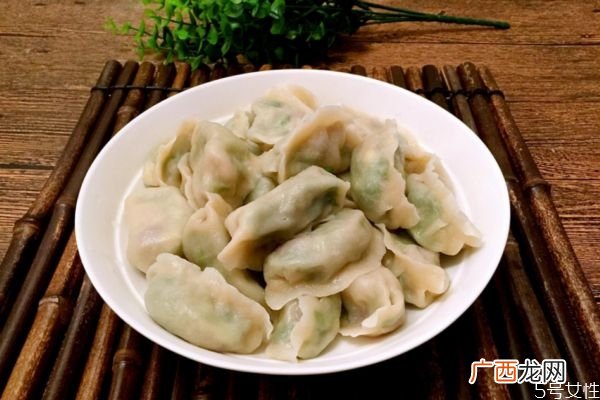 除夕夜吃饺子寓意什么除夕夜吃什么馅饺子吉利