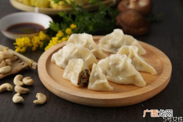 除夕夜吃饺子寓意什么除夕夜吃什么馅饺子吉利