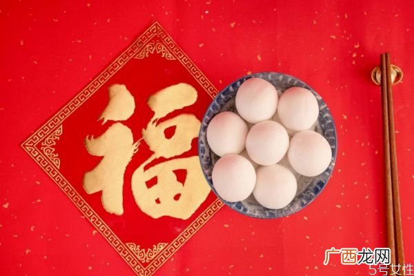 一进门看见中国结好吗开门对着一个福字好吗