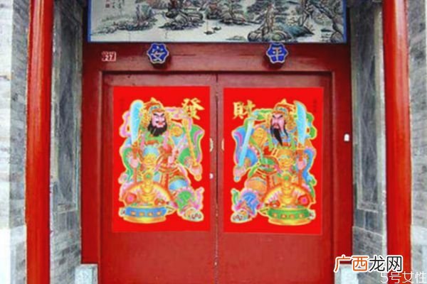 换下来的旧门神怎么处理一扇门怎么贴门神