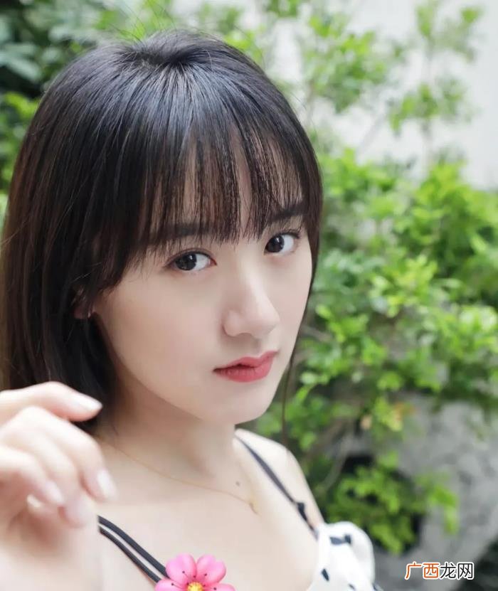 袁冰妍写真,90后人气小花旦袁冰妍个人写真集