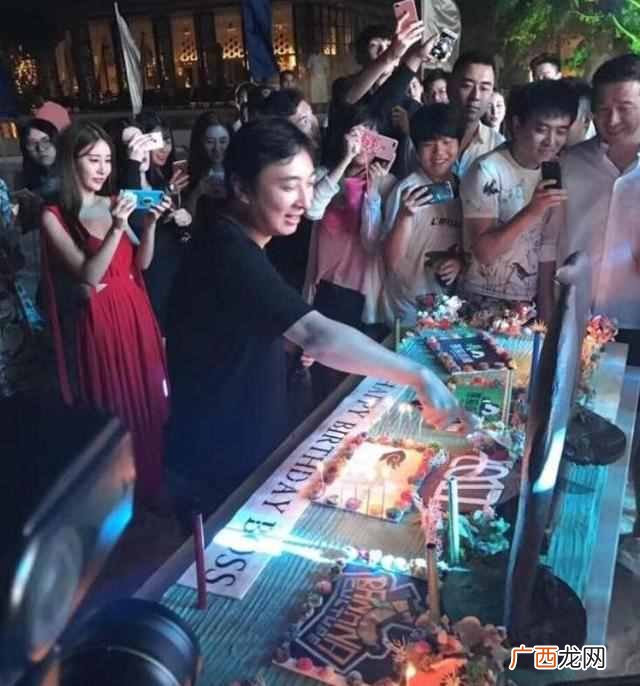王思聪三亚庆生
