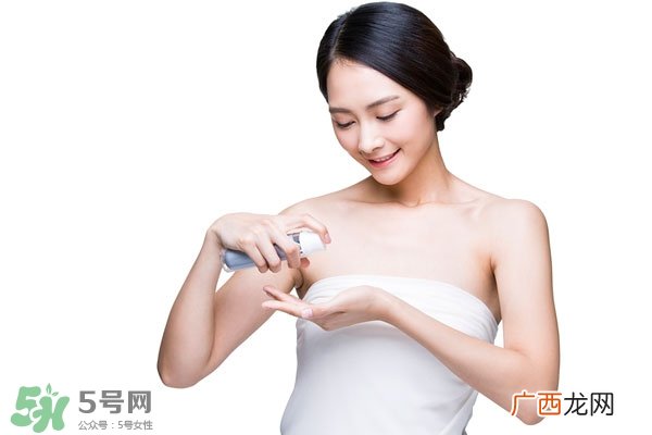粉底液和乳液一样的吗 乳液和粉底液的区别