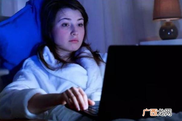 熬夜可以喝什么茶最好熬夜可以喝咖啡吗