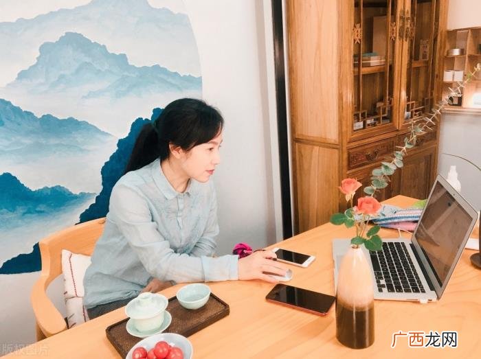 高情商挽回男友朋友圈，巧用朋友圈挽回男友