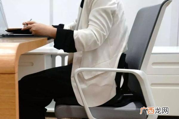 久坐会得痔疮吗久坐屁股长了个包很痛