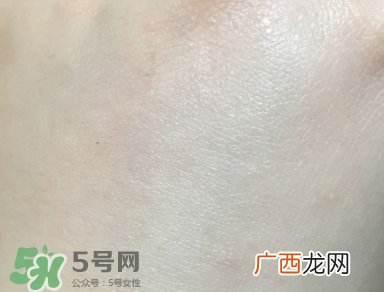 阿芙精油素颜霜使用方法