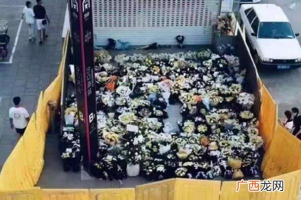 因何拆除郑州地铁围挡地铁有破窗锤吗