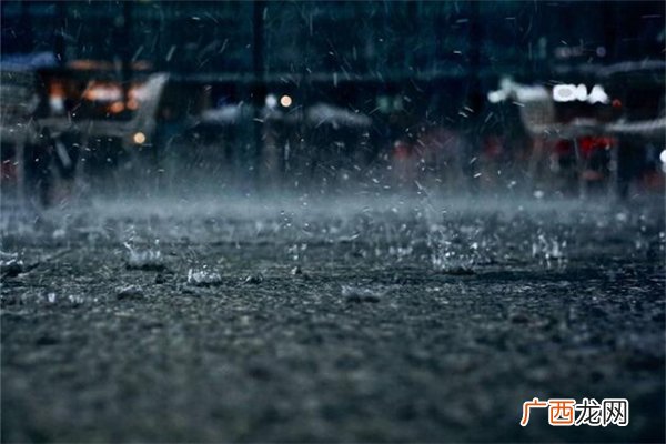 河南10个市县5天降了一年的雨长时间下雨会导致地面怎么样
