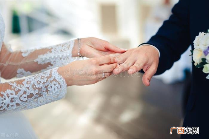 老公多次出轨却不离婚 老公反复出轨却不离婚的女人