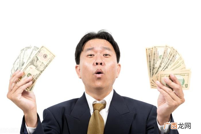 怎样的行为代表他出轨了 出轨男人有什么表现