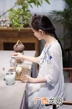 乌龙茶的功效与作用,女人常喝乌龙茶的坏处