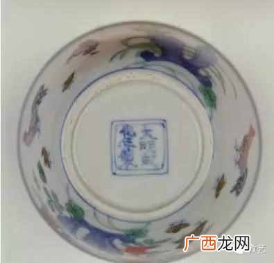 成化鸡缸杯存世几只，真品成化年制底款图片