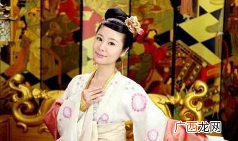 白莲花啥意思，下面就来认识一下白莲花是什么意思