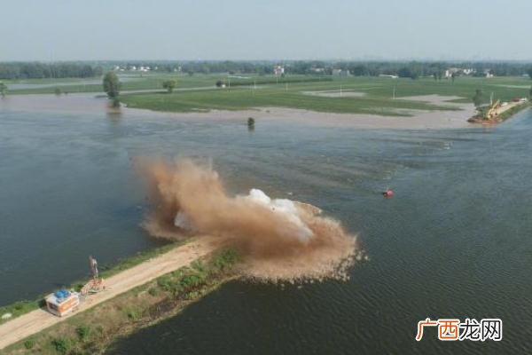 鹤壁王庄炸坝泄洪暴风雨来临要注意什么