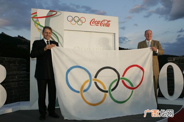 奥运五环上落了一只飞蛾奥运五环的由来