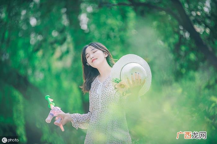 男生喜欢女生有什么表现，男生喜欢你时的5个明显表现