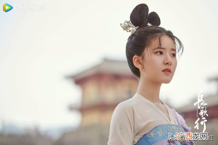 迪丽热巴长得一般，又暴露迪丽热巴长相缺陷
