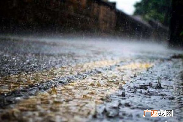 湖北随州暴雨冲塌多间楼房暴雨的标准是多少毫米
